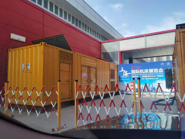 龙沙发电车出租-发电机无电压或电压太低怎么办？
