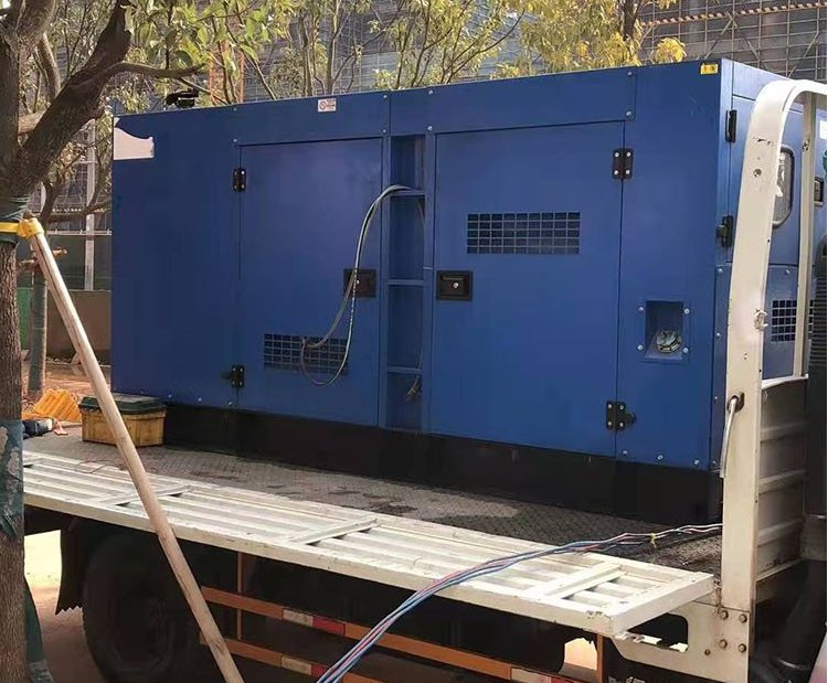 龙沙柴油发电机组空气滤清器多久更换一次？