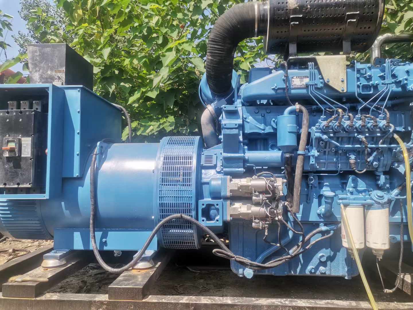 龙沙详细说明降低 800kW 柴油发电机输出电流波动的方法