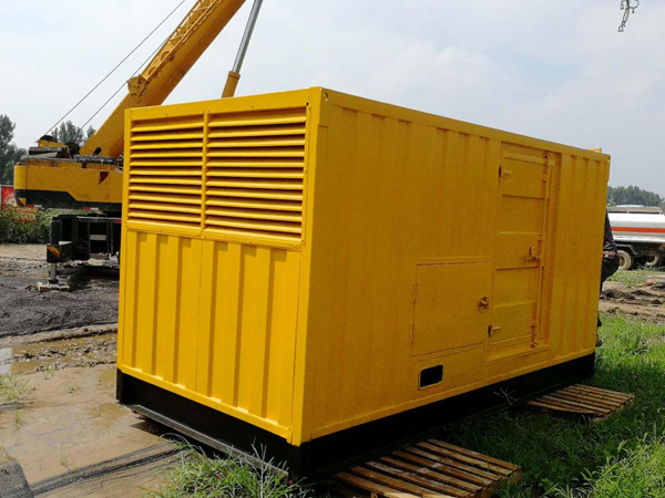 龙沙100kW柴油发电机组在什么情况下需要更换机油？